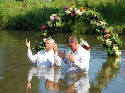 как украсить водоем для крещения